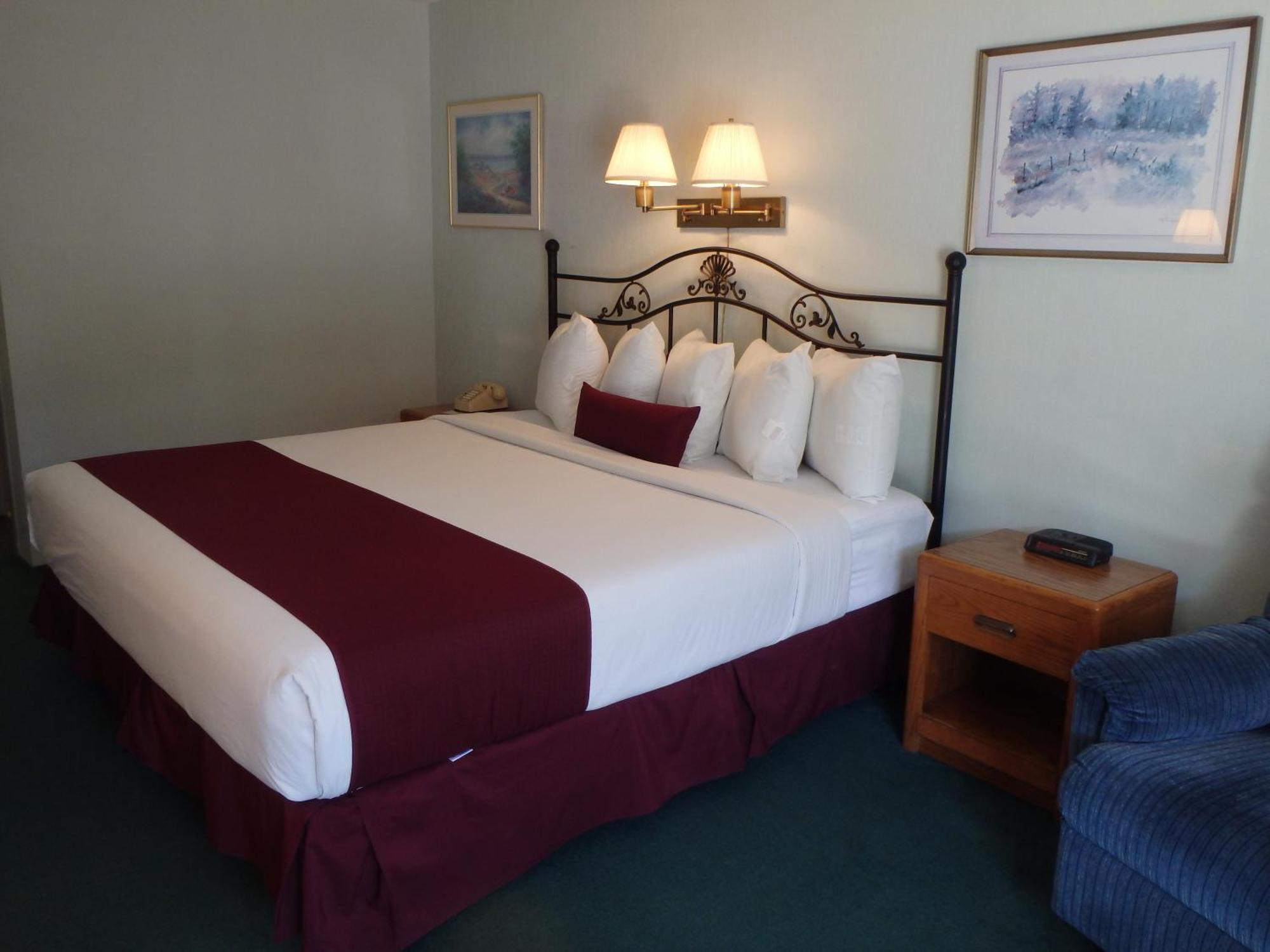 Americas Best Value Inn St. Ignace Zimmer foto