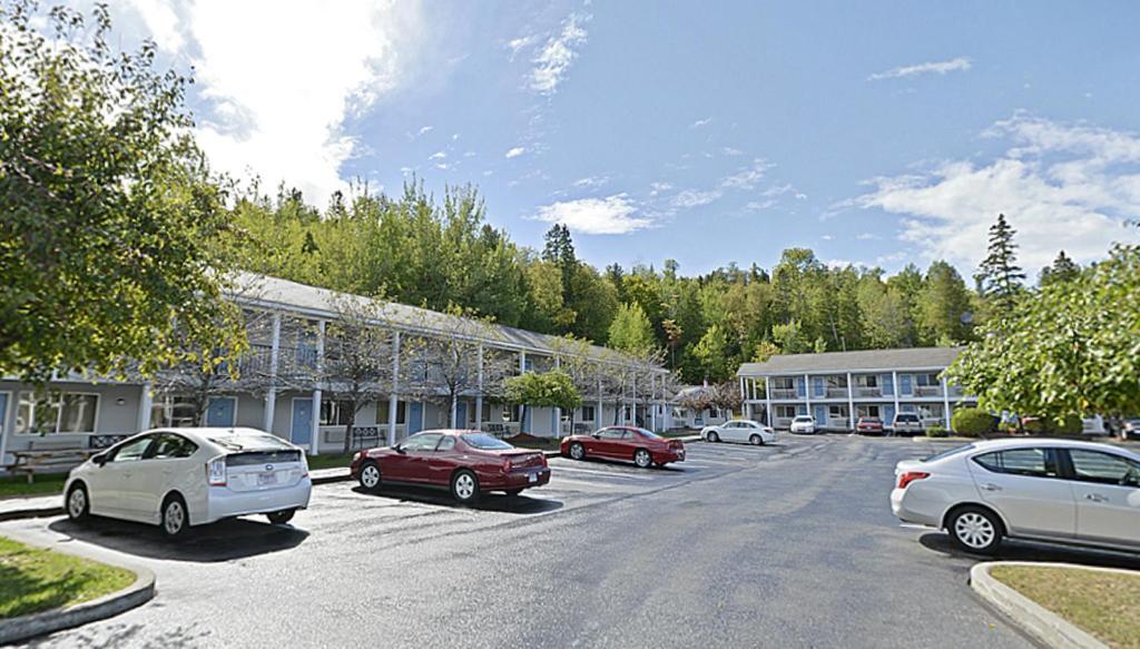 Americas Best Value Inn St. Ignace Exterior foto